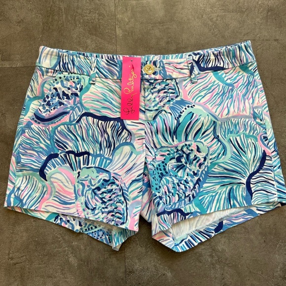 NEW Lilly Pulitzer Sz 6 Callahan Stretch Short in Bermuda Blue Fishful - Picture 2 of 8